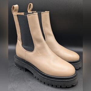 & Other Stories Elly Boot, Beige Leather Chelsea With Chunky Sole US 5 EU 36 EUC